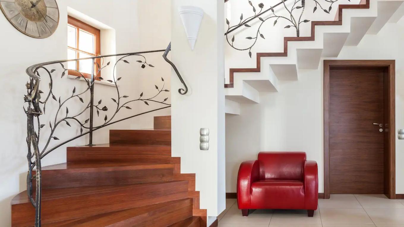 النقوش والزخارف