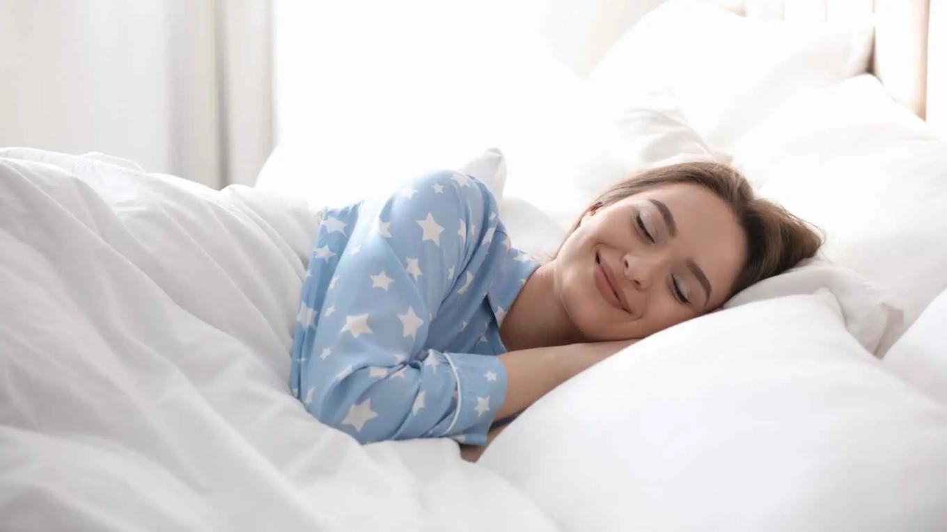 صورة توضيحية للتدخين