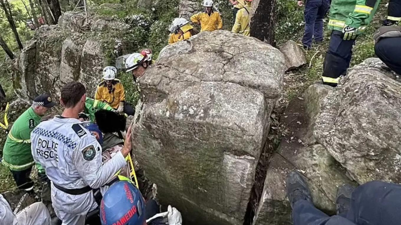 حادثة إنقاذ المرأة العالقة