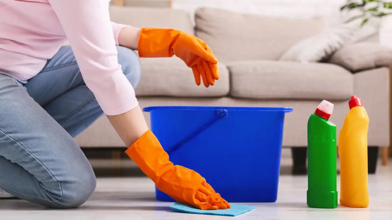 الحلم بتنظيف المنزل للمتزوجة.. التخلص من تأثيرات سلبية