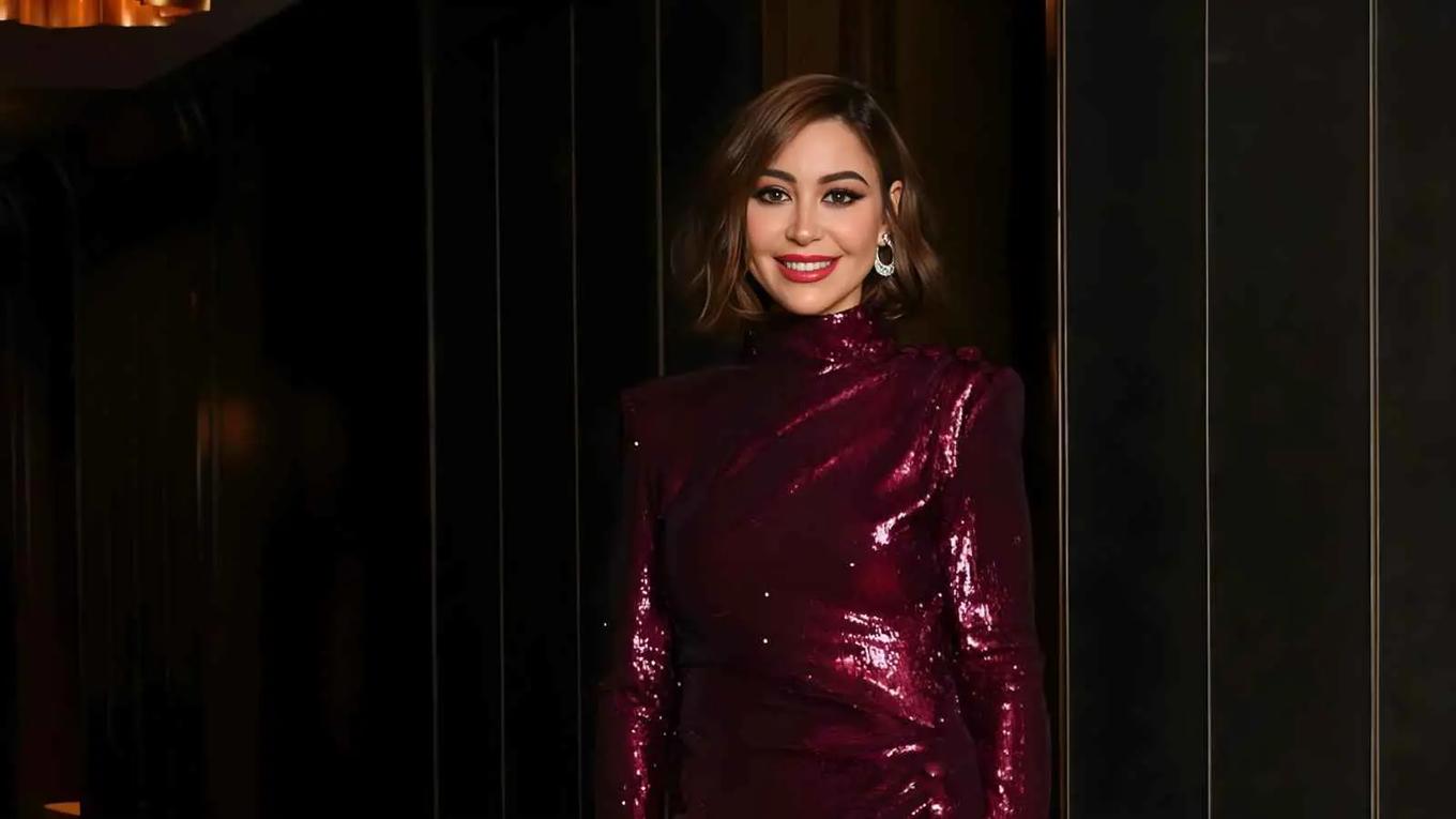 منة شلبي في درجة الغليان