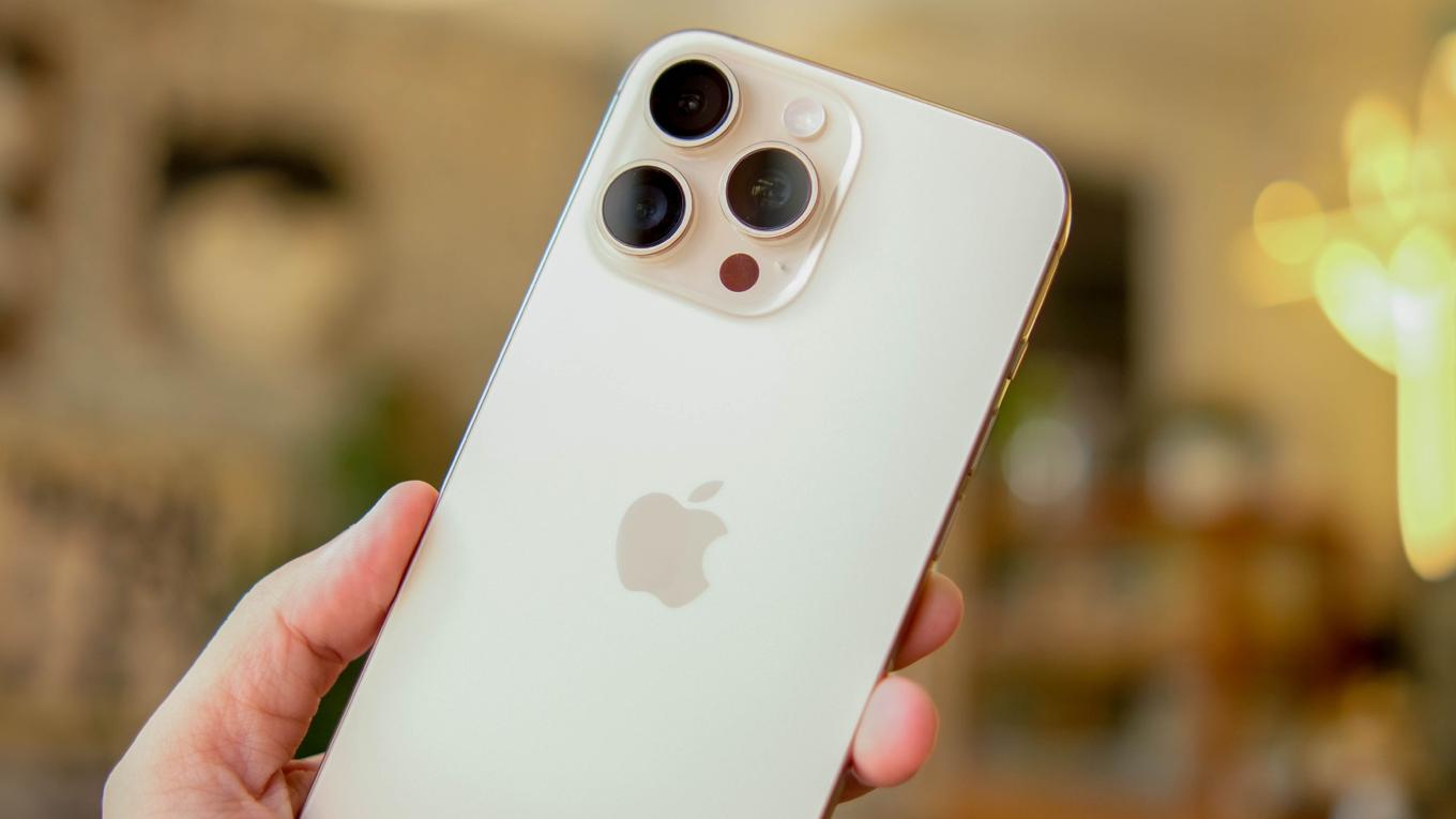نظام iOS 18