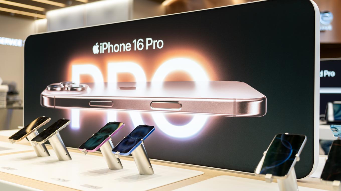 تصميم iPhone 16