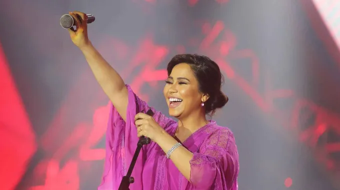 شيرين عبد الوهاب تغني لوطنها بأغنية جديدة