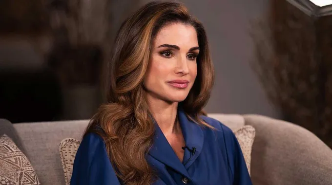 الملكة رانيا: أيقونة الأناقة الملكية