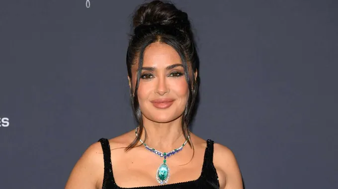 سلمى حايك: أيقونة الجمال والموضة