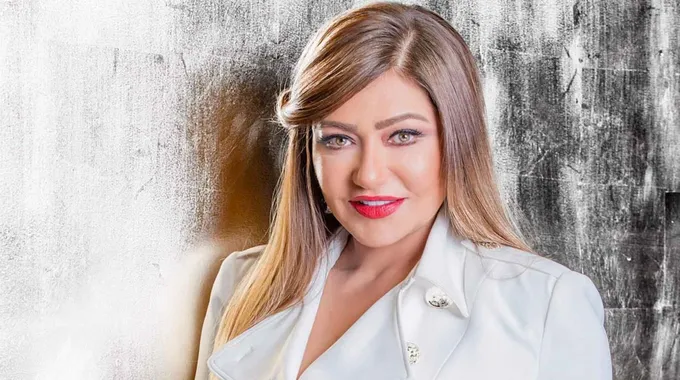 اعتذار ليلى علوي عن خبر وفاة أحمد شفيق