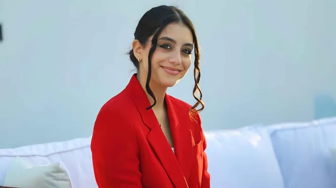 ياسمينا العبد تتألق في مهرجان الجونة السينمائي