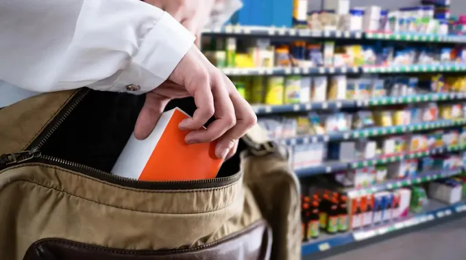 دعوى قضائية بسبب اعتداء عنيف في كندا