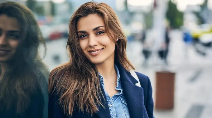 الكاريزما الأنثوية: أسرار السحر الداخلي