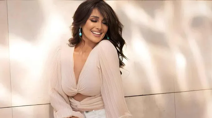 كندة حنا: عائلتها تضيء عالم الموضة